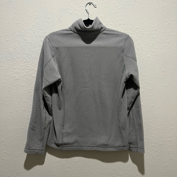 Women’s Patagonia Navy Blue Micro-D Fleece Pullover Sweater SMALL 100% polyester - Picture 2 of 5